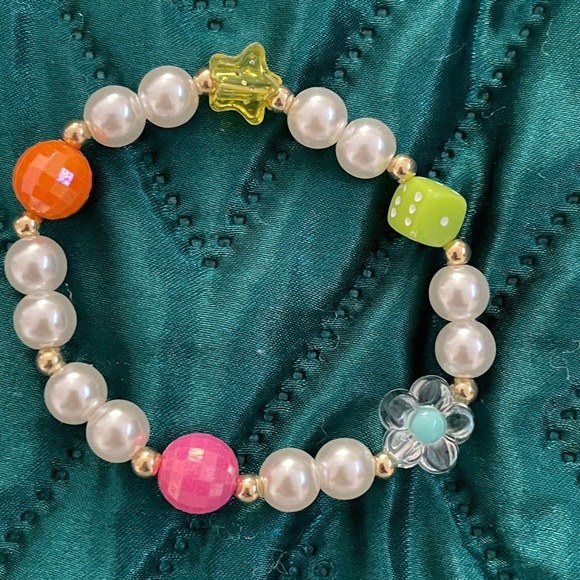 💛Cute bracelets 🩷 - Picture 1 of 2